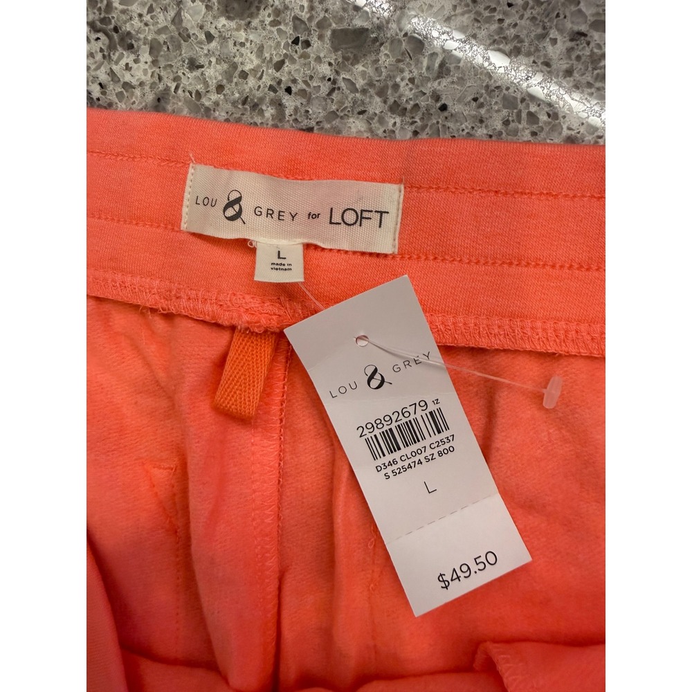 Women's Coral Color NWT Lou & Grey (LOFT) Soft Flexible Athletic Shorts Size L - Picture 7 of 8
